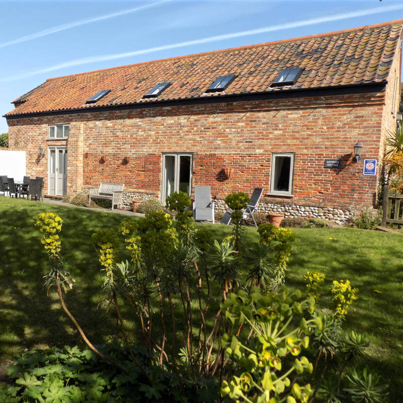 Arthurs Cottage - Self Catering Accommodation